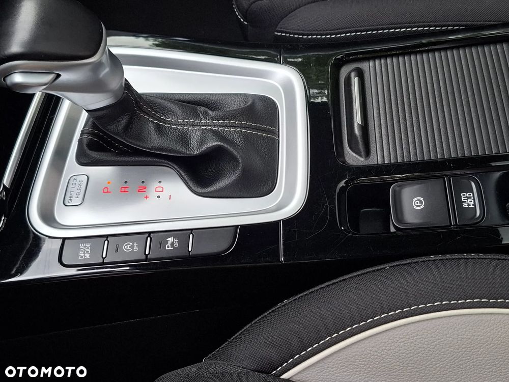 Kia ProCeed 1.5 T-GDI DCT7 OPF GT LINE - 20