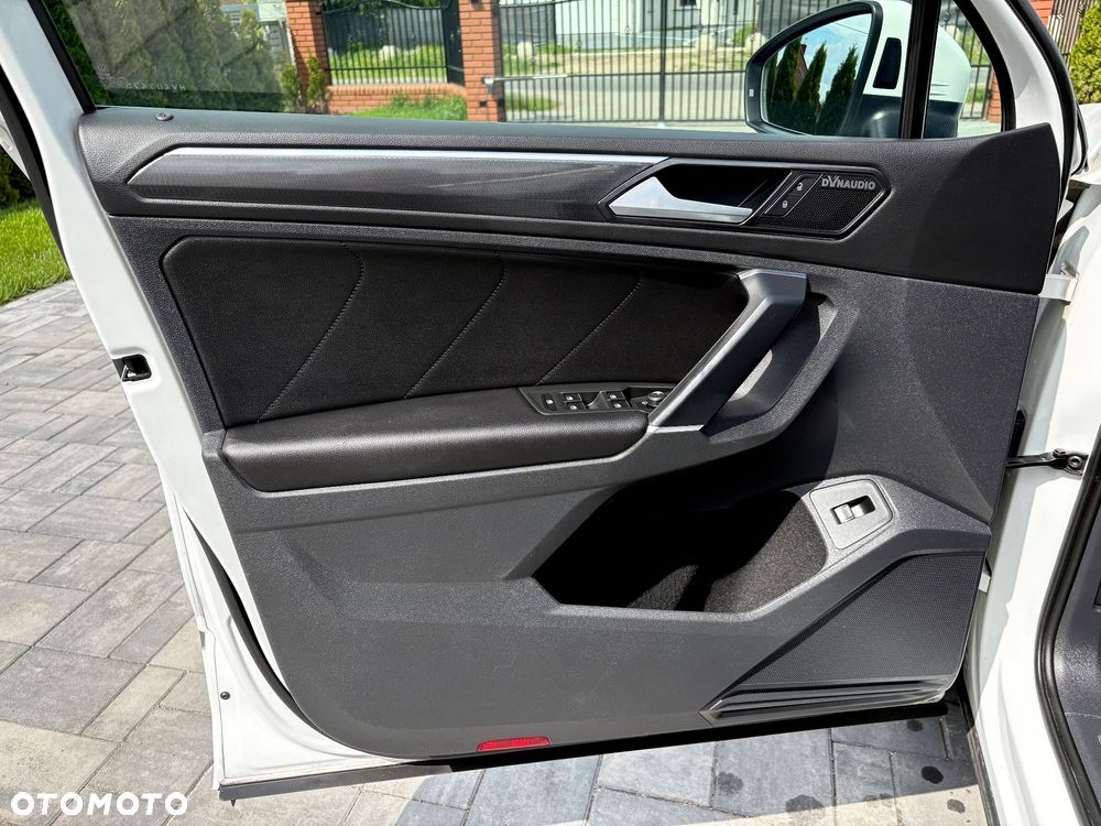 Volkswagen Tiguan 2.0 TDI SCR DSG R-Line - 36