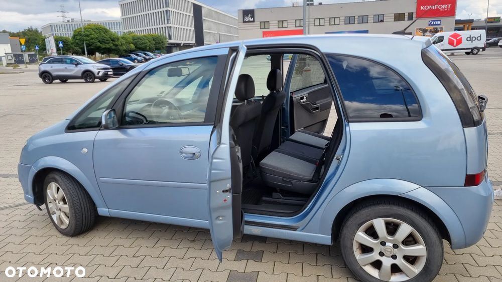 Opel Meriva 1.8 Cosmo MTA - 16