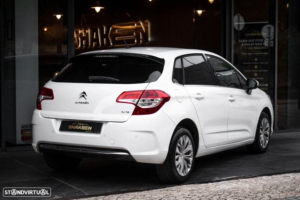 Citroën C4 HDi 90 Attraction - 4