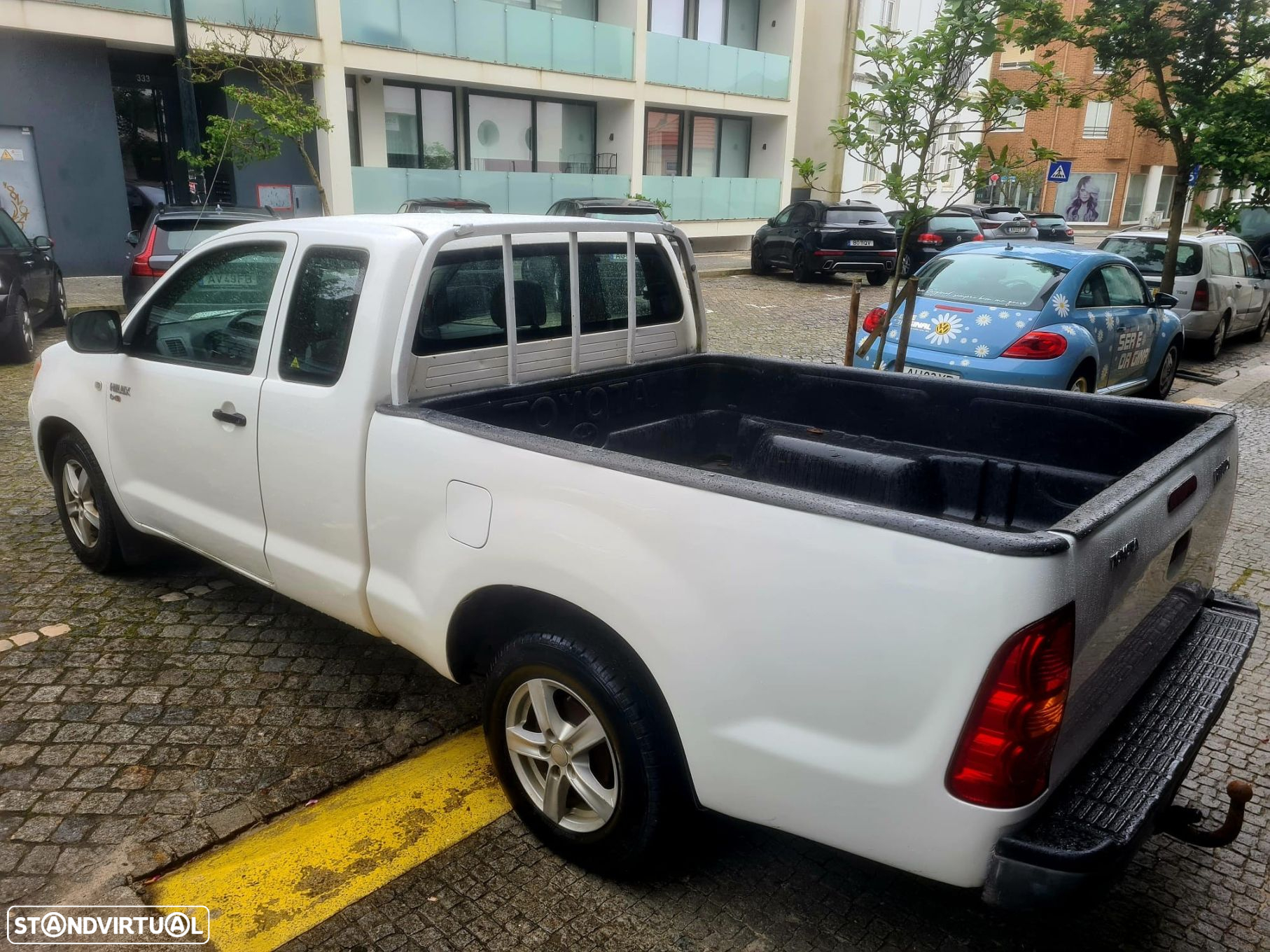 Toyota Hilux 2.5 D-4D CE - 9