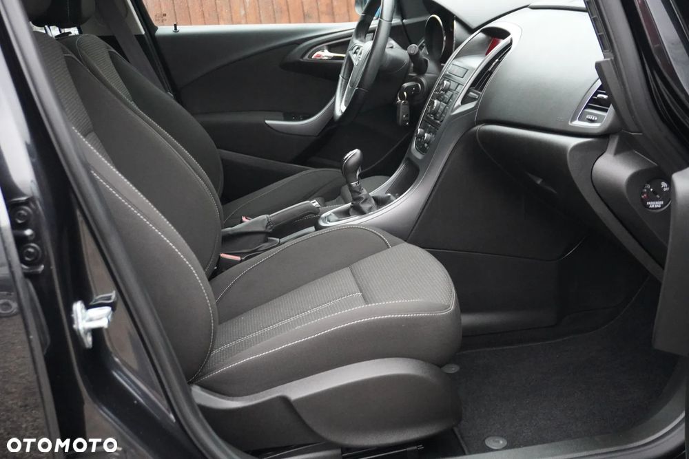 Opel Astra 1.6 Style - 24