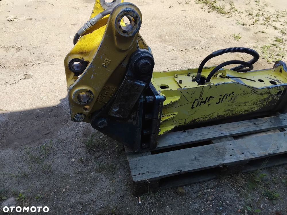 Caterpillar - 3