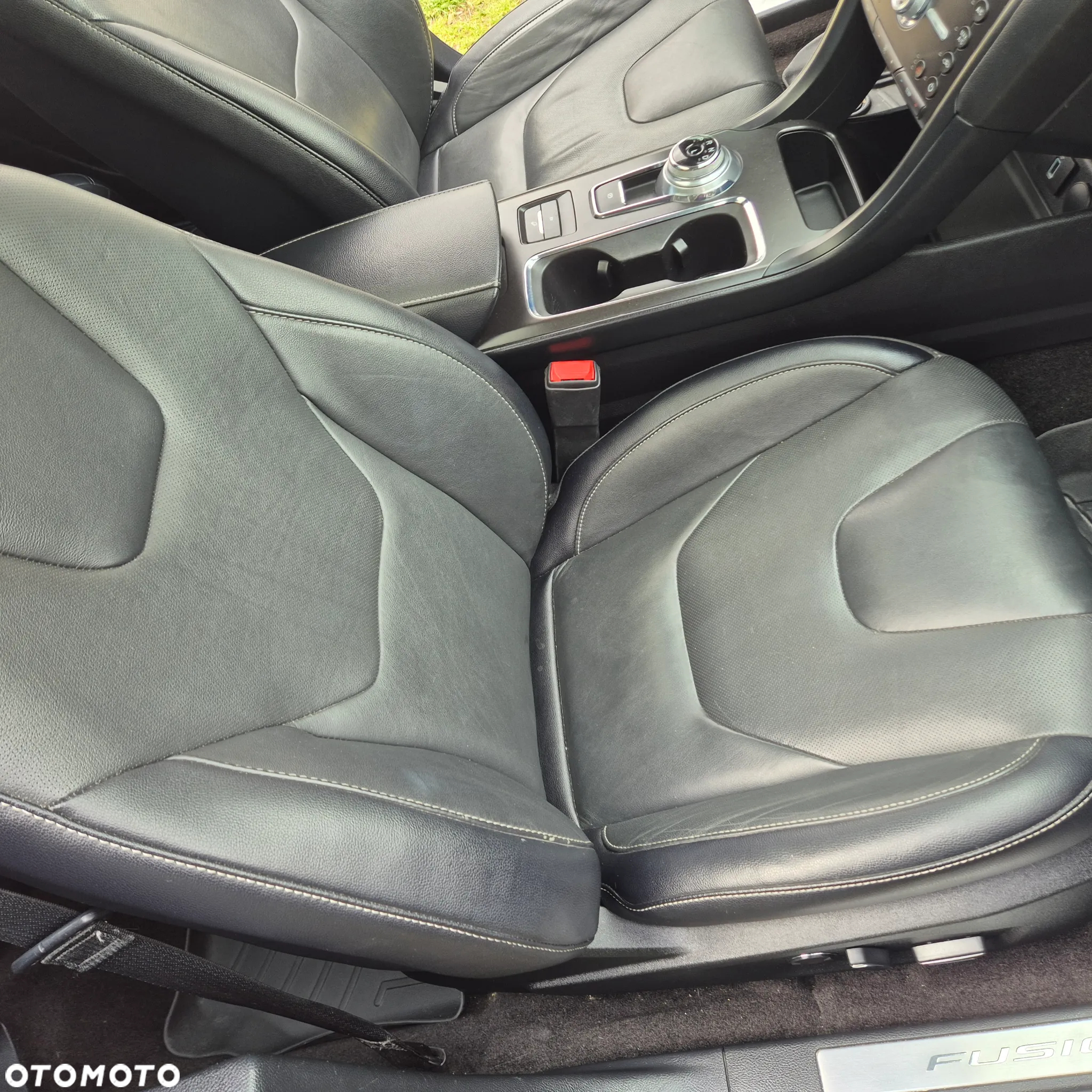 Ford Fusion - 13