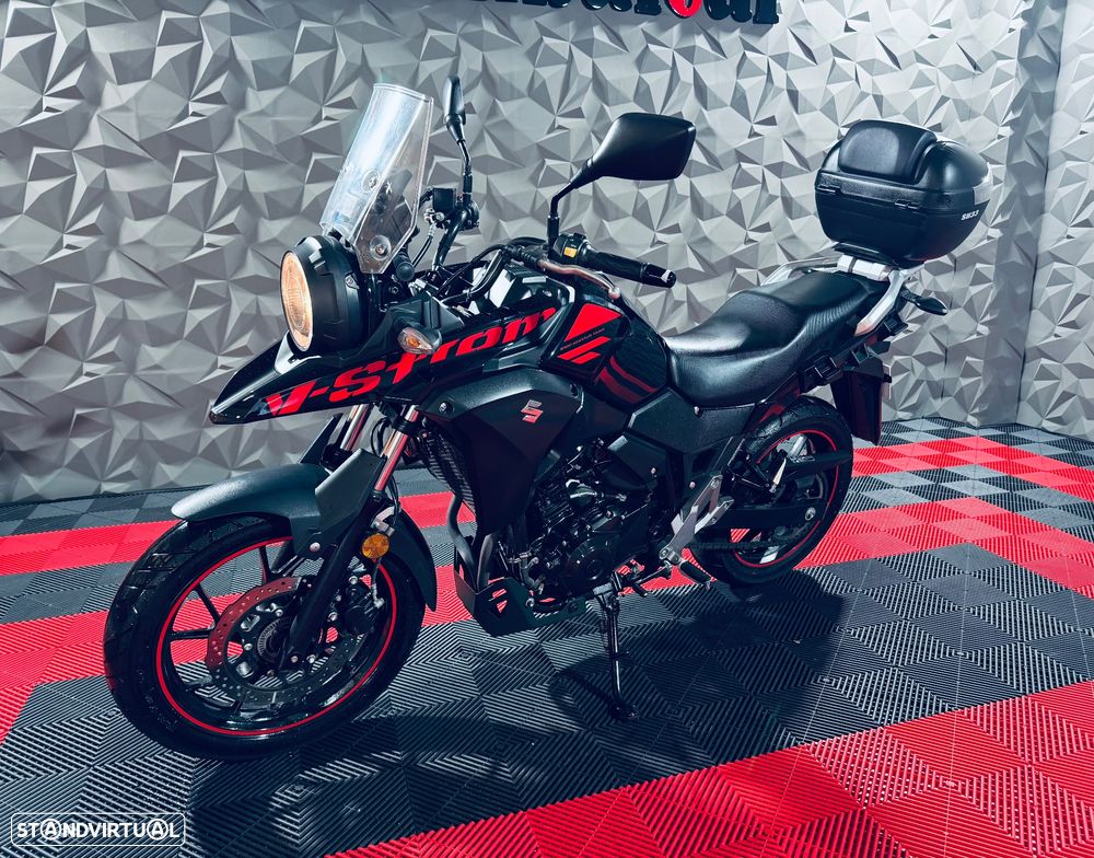 Suzuki V DL STROM 250 - 18
