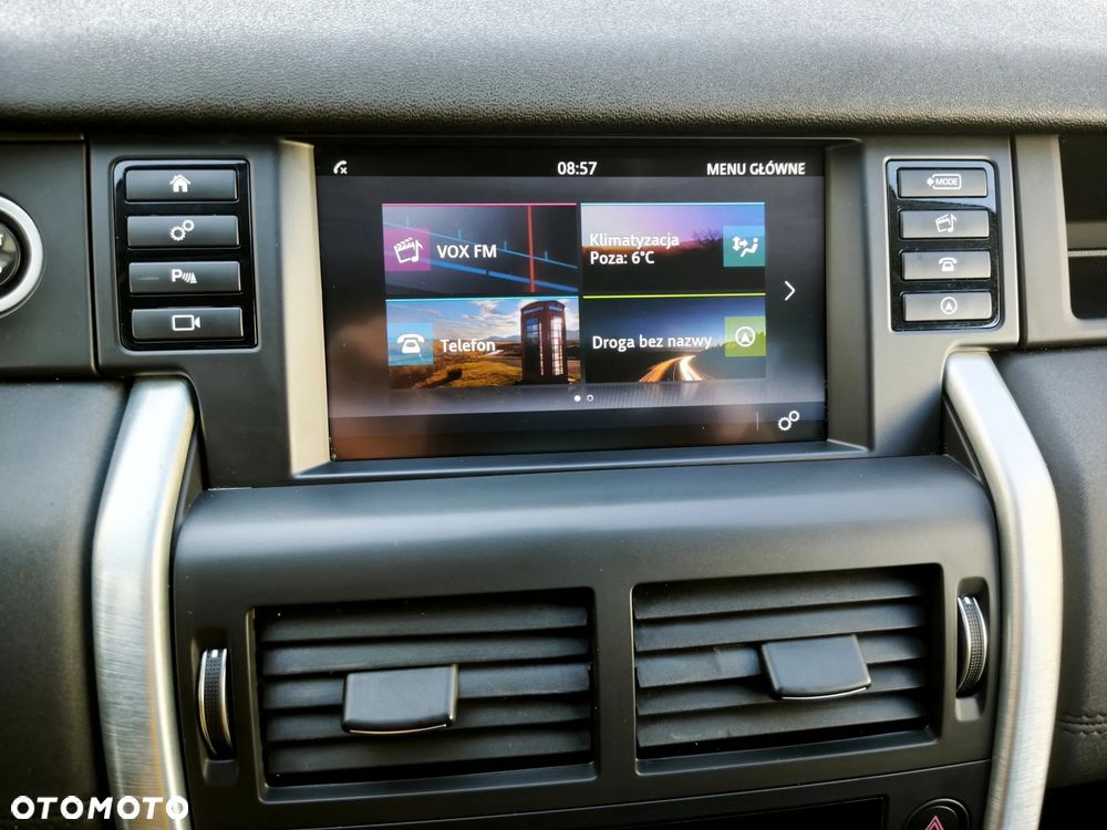 Land Rover Discovery Sport - 11