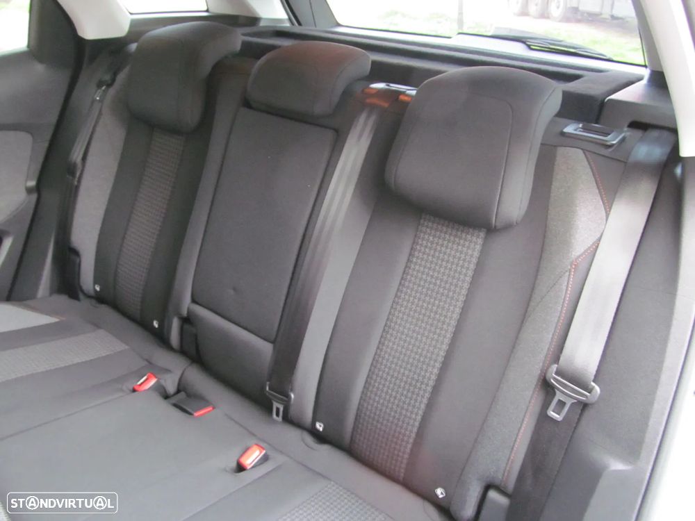 Peugeot 3008 PureTech 130 Stop & Start GPF Active Business-Pack - 6