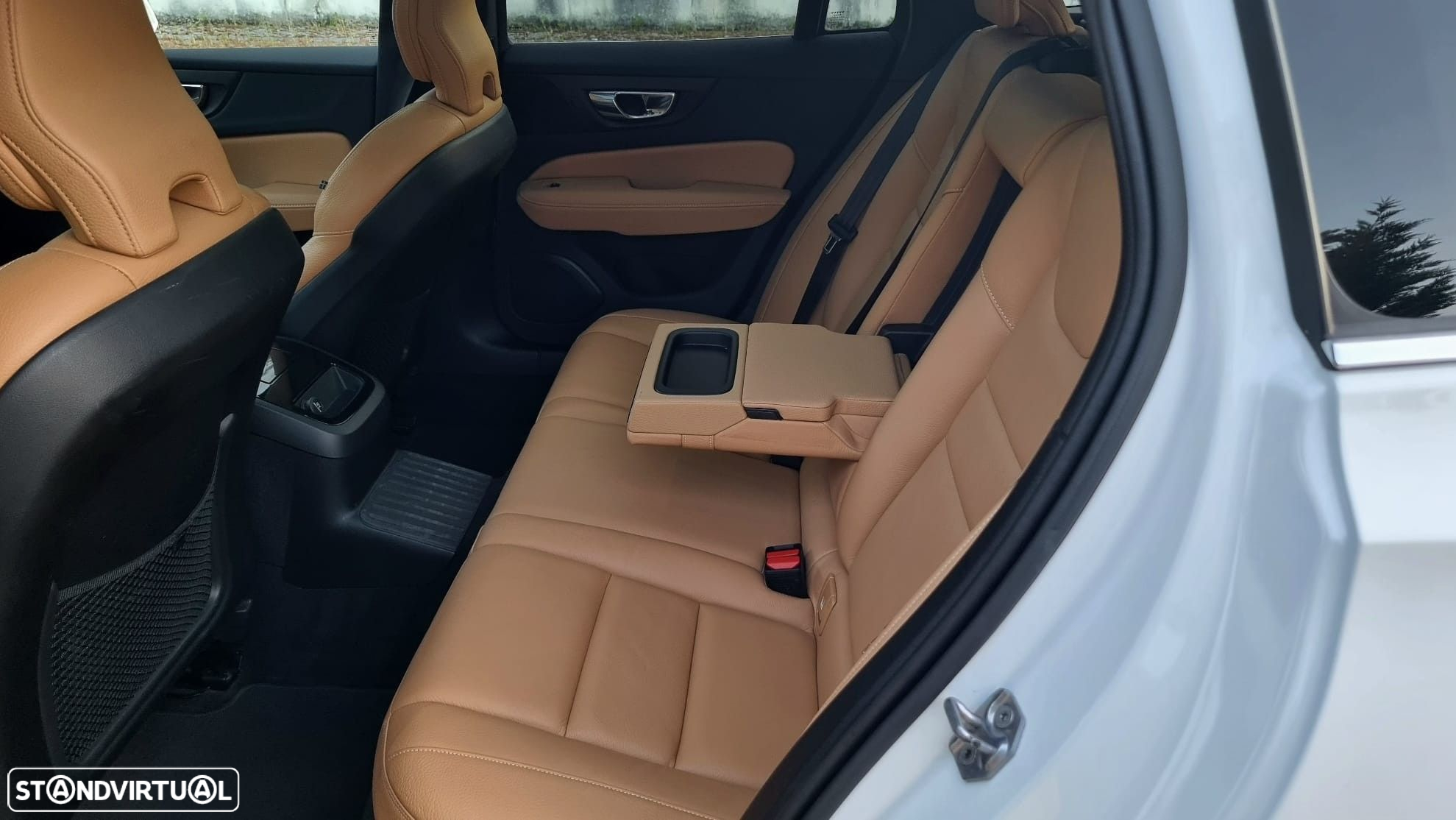 Volvo V60 2.0 T8 AWD TE Inscription - 11