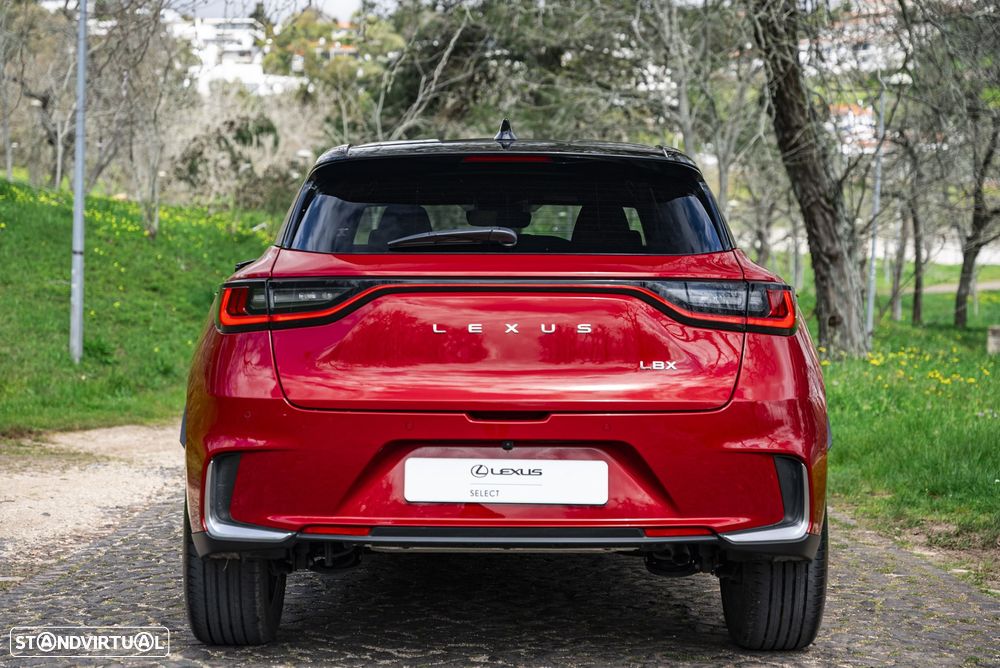 Lexus LBX Emotion - 4