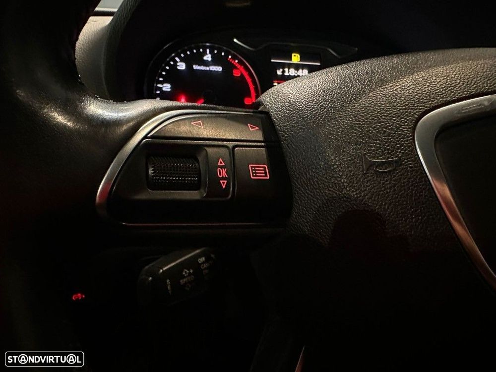 Audi A3 Limousine 1.6 TDI S-line - 25