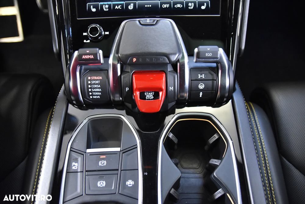 Lamborghini URUS - 17