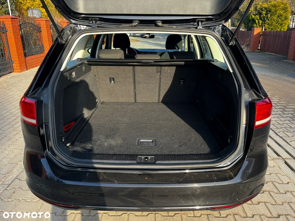Volkswagen Passat 1.4 TSI BMT Trendline - 13