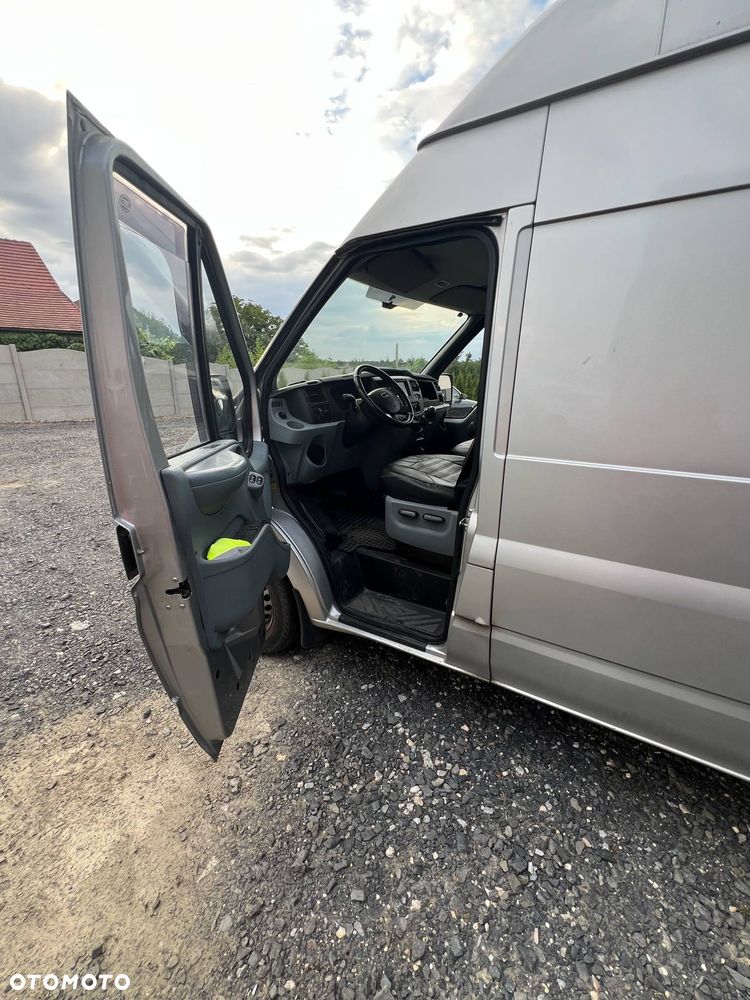 Ford Transit - 6