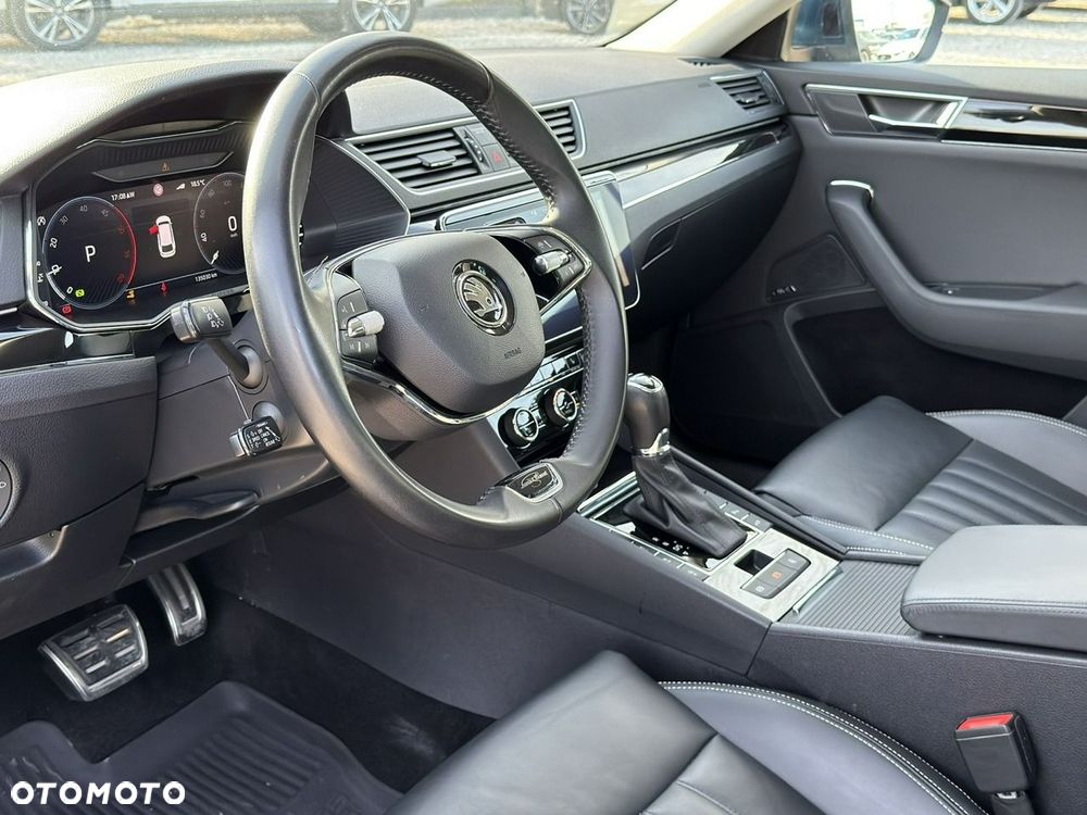 Skoda Superb 2.0 TDI SCR 4x4 L&K DSG - 11