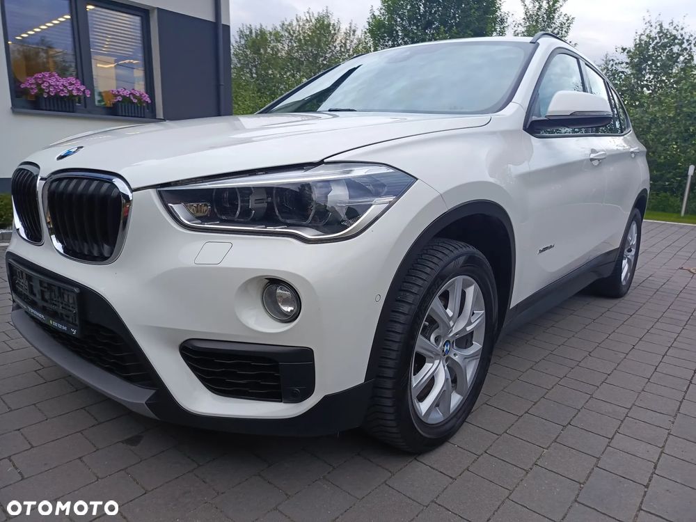 BMW X1 xDrive18d - 12