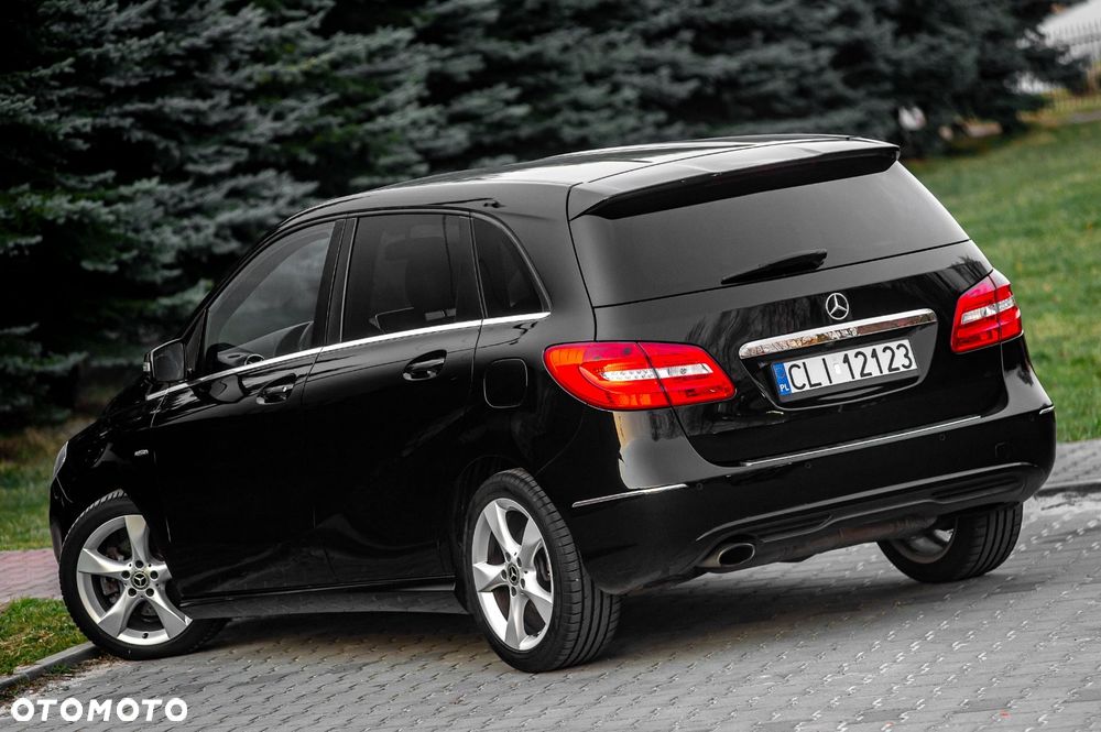 Mercedes-Benz Klasa B 200 UrbanStyle Edition - 19