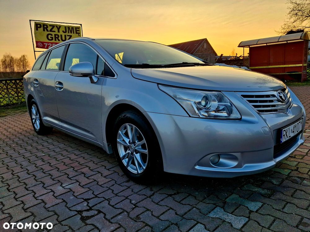 Toyota Avensis 1.8 Executive - 6