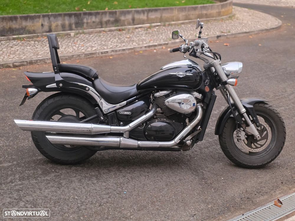 Suzuki Intruder - 2