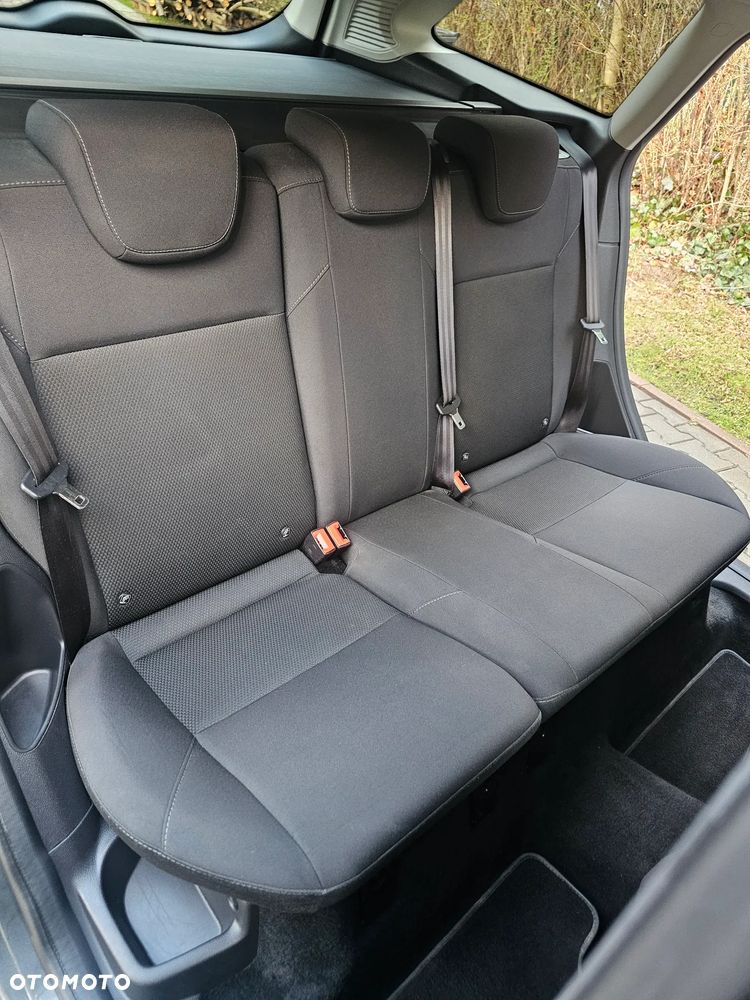 Ford Focus 1.5 EcoBlue Start-Stopp-System TITANIUM STYLE - 23