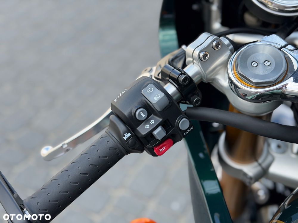 Triumph Thruxton - 17