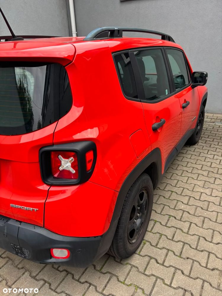 Jeep Renegade 1.6 E-TorQ Sport FWD - 13