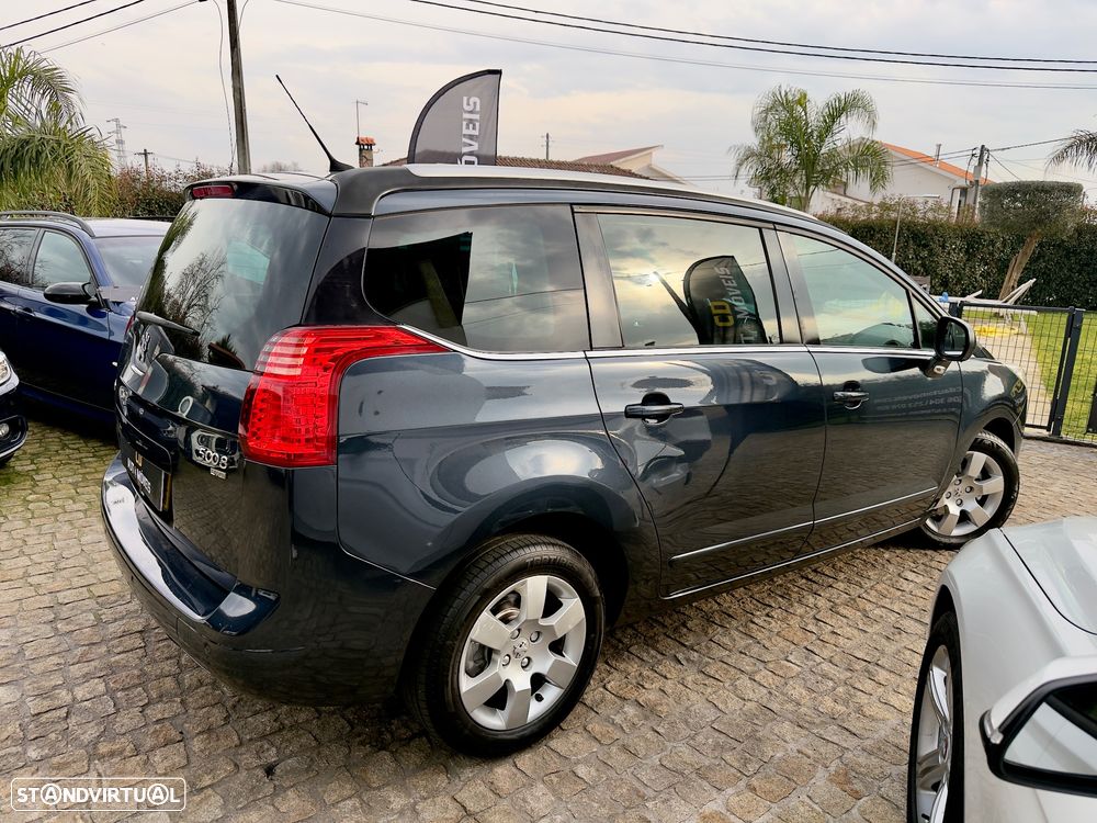 Peugeot 5008 1.6 HDi Executive CMP6 - 17