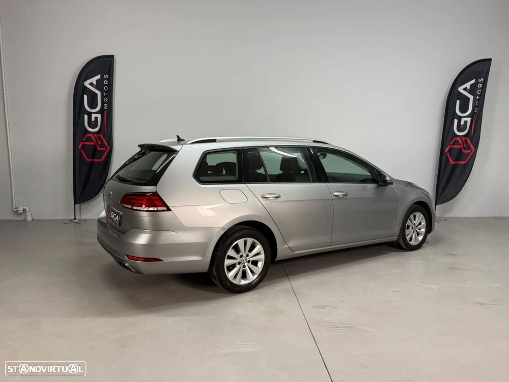 VW Golf Variant 1.6 TDi Confortline - 4