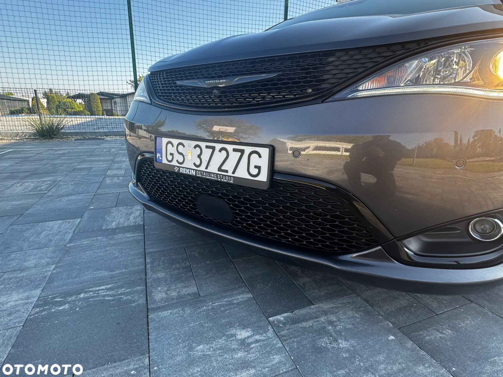 Chrysler Pacifica - 11