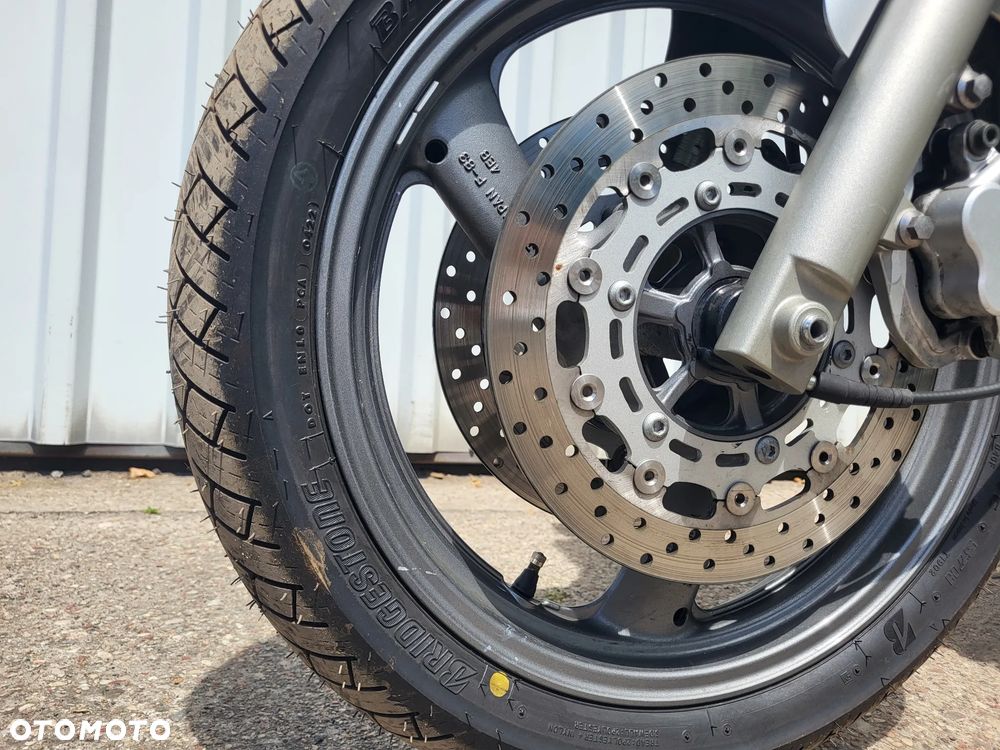 Yamaha XJ - 9