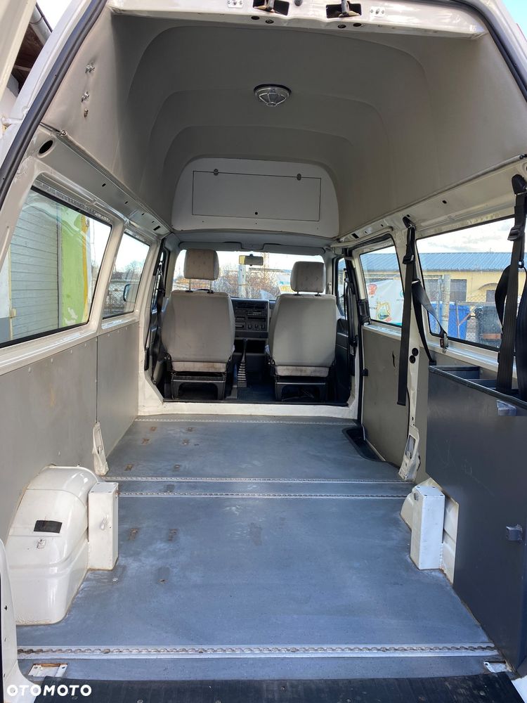 Volkswagen Transporter L - 9