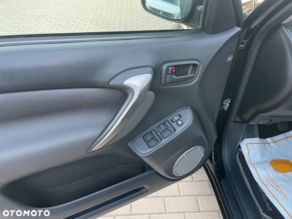 Toyota RAV4 2.0 D-4D Prestige - 18