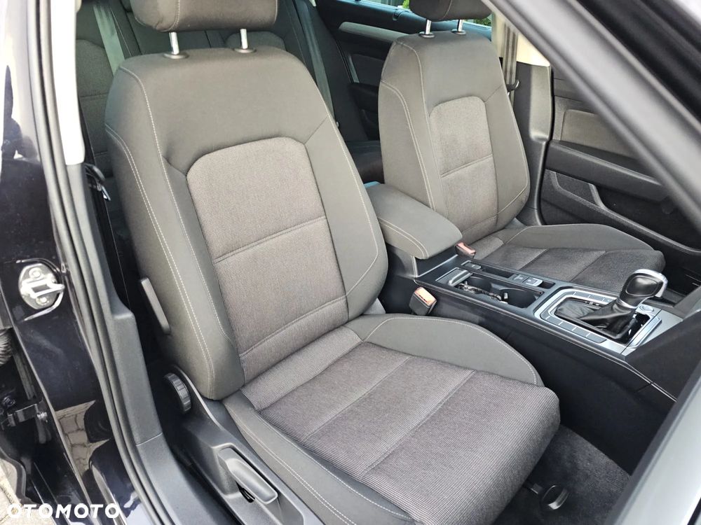 Volkswagen Passat Variant 2.0 TDI DSG (BlueMotion Technology) Comfortline - 16