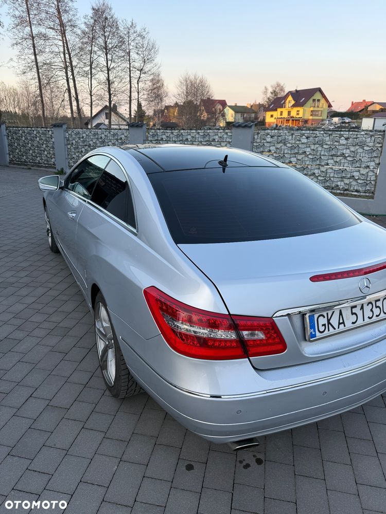 Mercedes-Benz Klasa E 250 CGI BlueEffICIENCY - 3