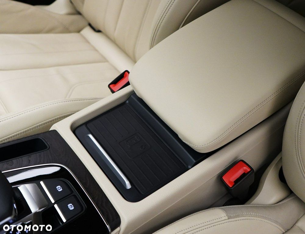 Audi Q5 Sportback - 28