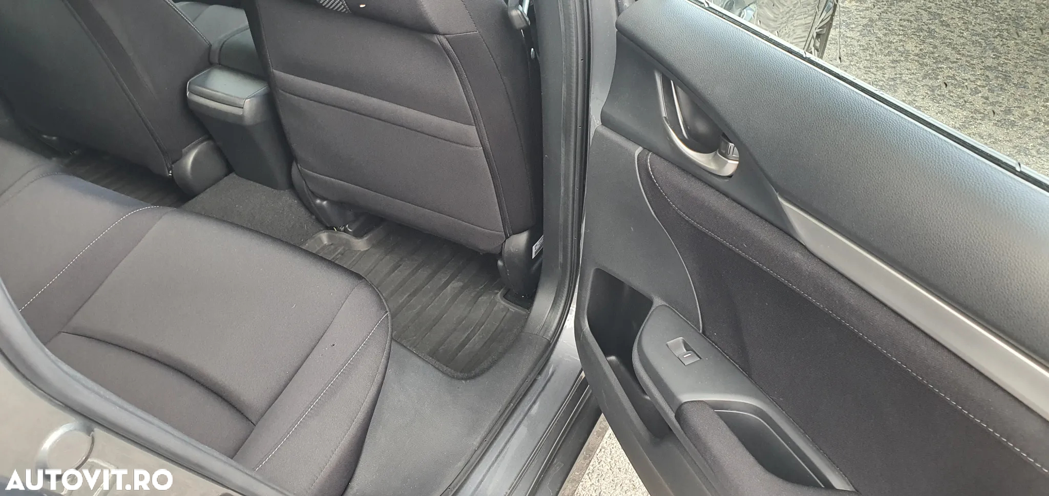 Honda Civic Sedan 1.5 VTEC Turbo Elegance Navi - 18