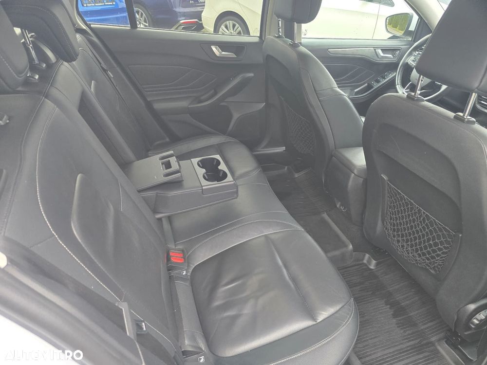 Ford Focus 1.5 EcoBlue Connected - 11
