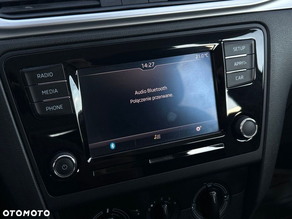 Skoda RAPID 1.0 TSI Ambition - 25