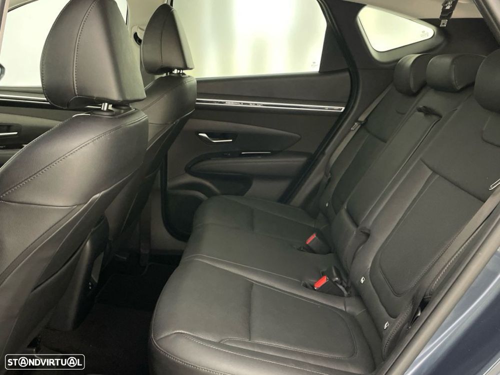 Hyundai Tucson 1.6 CRDi Vanguard DCT — fotografia 12