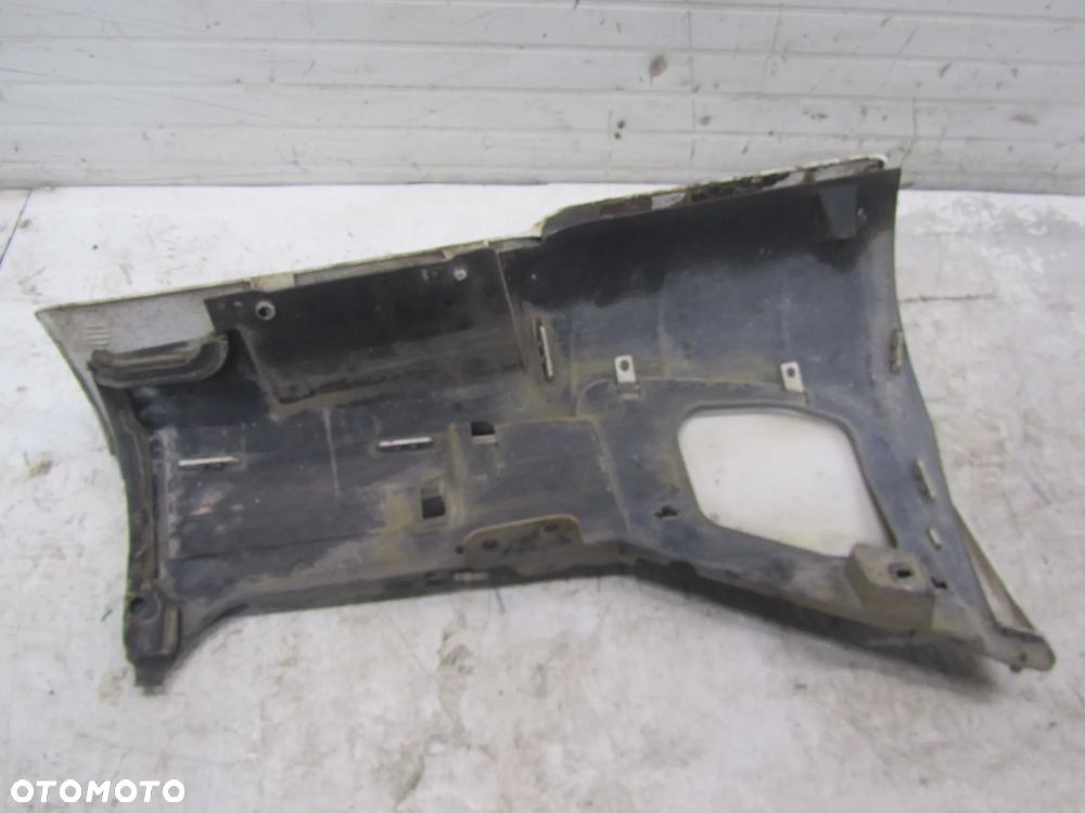 Mercedes Axor 13r Polik owiewka kabiny prawa - 3