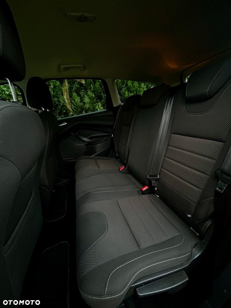 Ford Kuga 2.0 TDCi 4x4 Individual - 6