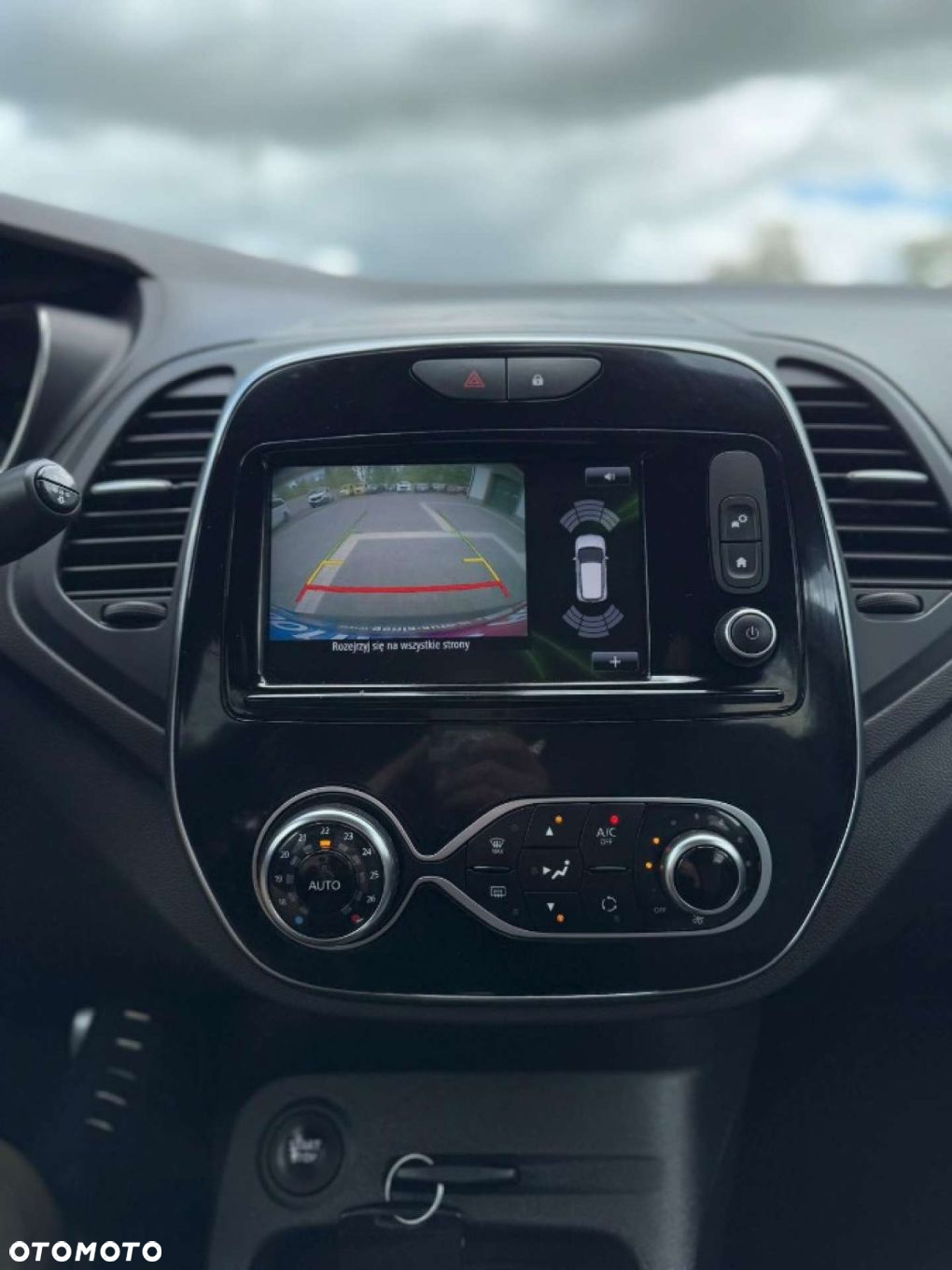 Renault Captur - 27