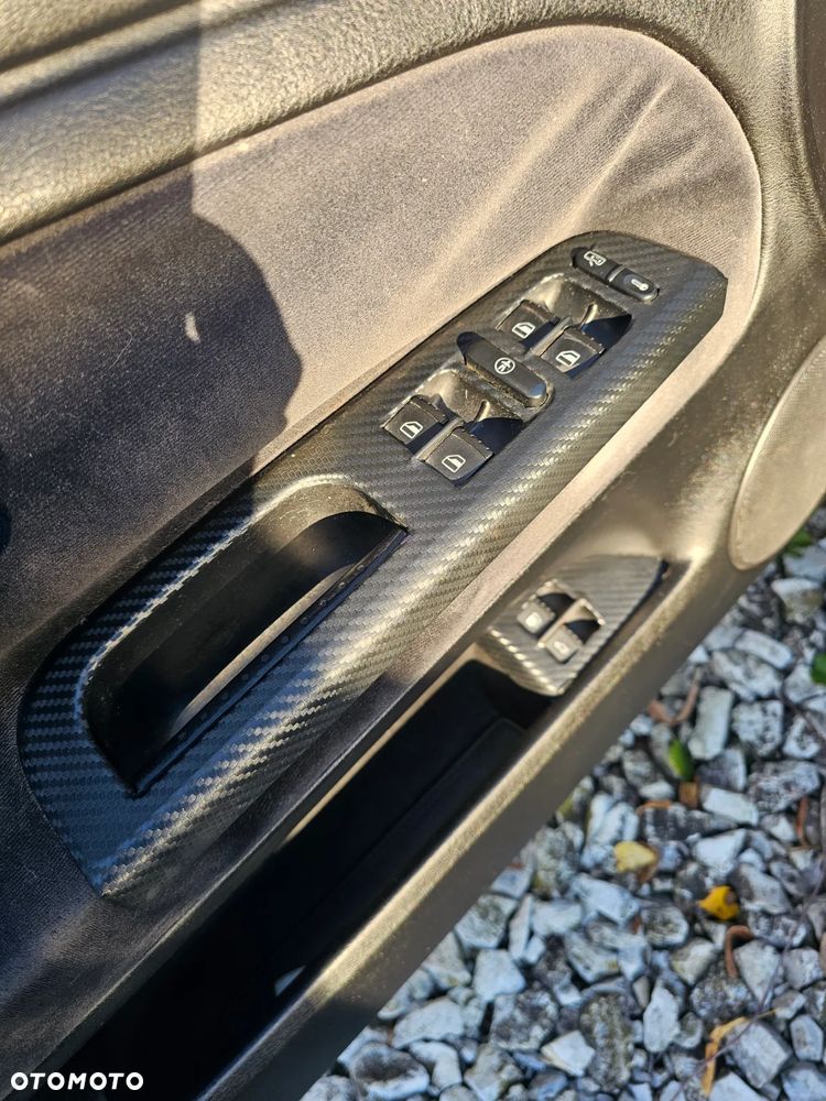 Volkswagen Passat 1.9 TDI Comfortline - 21