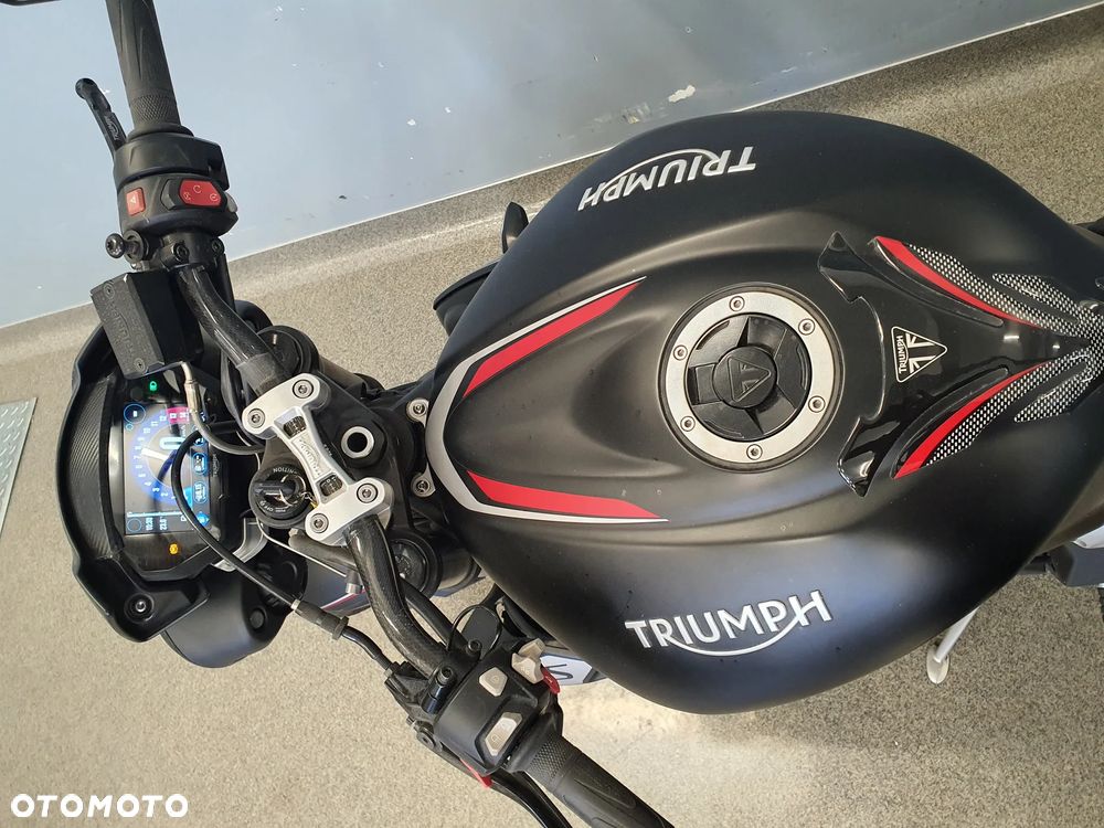 Triumph Street Triple - 3