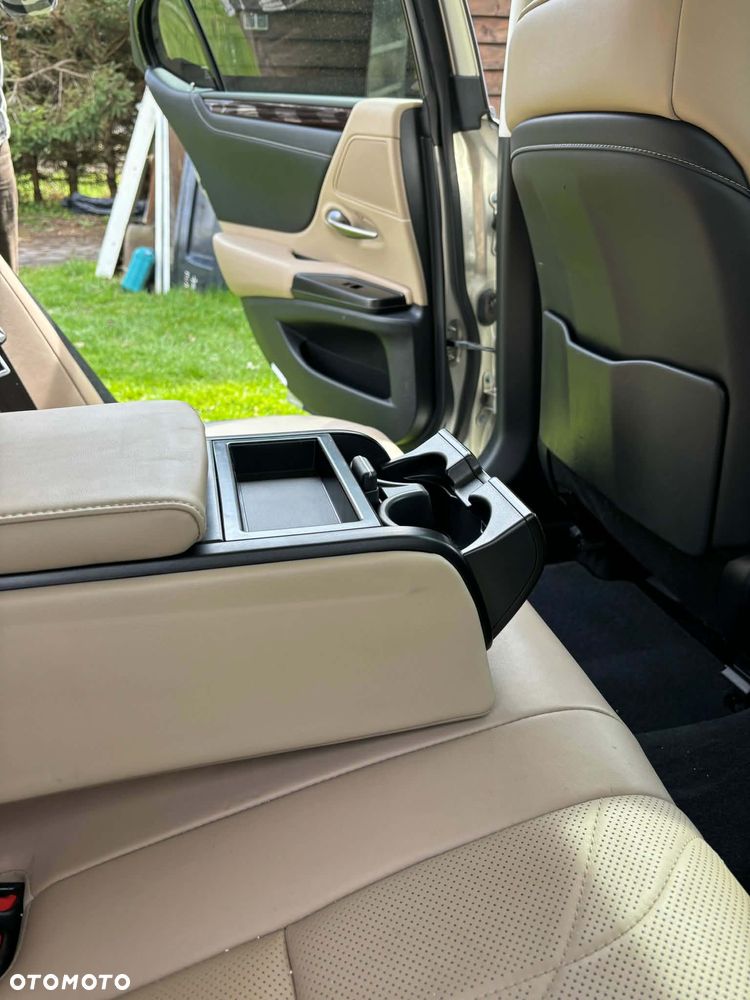 Lexus ES 300h Prestige - 11