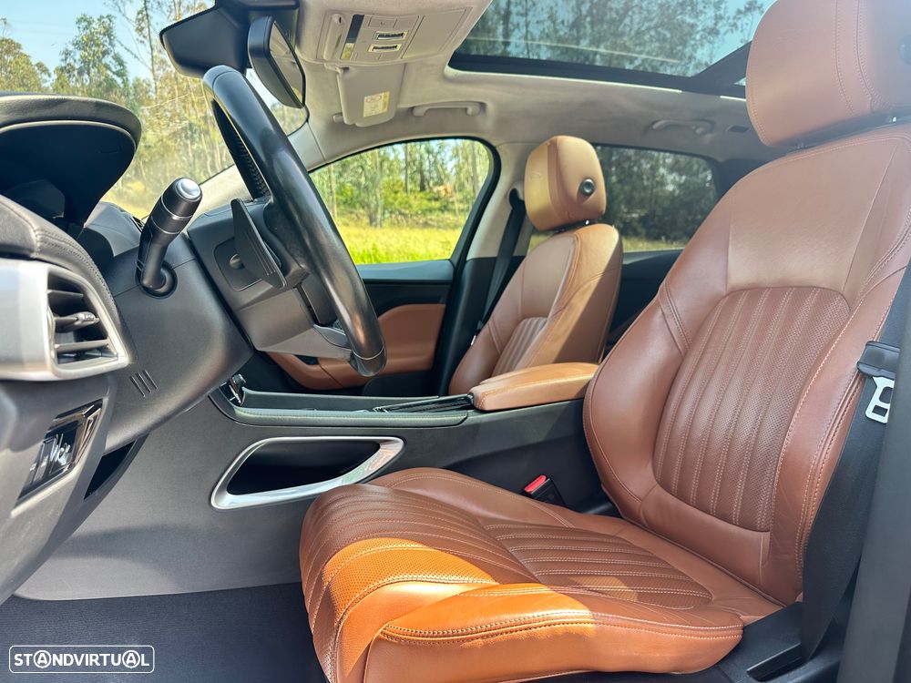 Jaguar F-Pace 3.0 TDV6 300 Sport AWD Aut. - 15