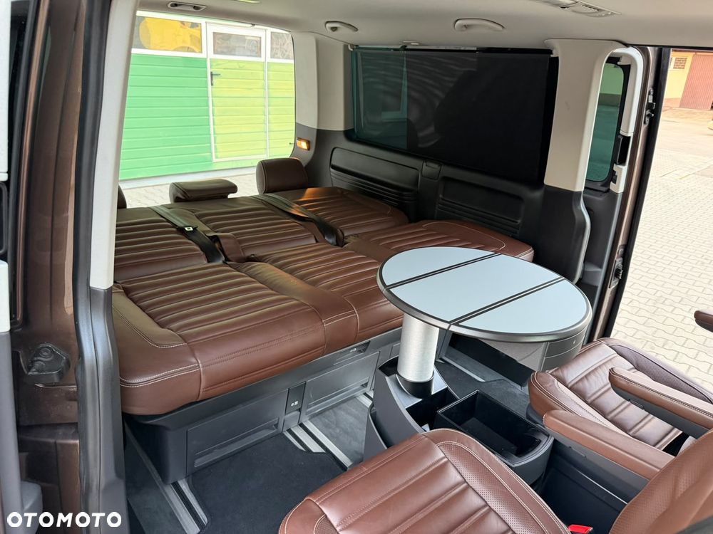 Volkswagen Multivan - 34
