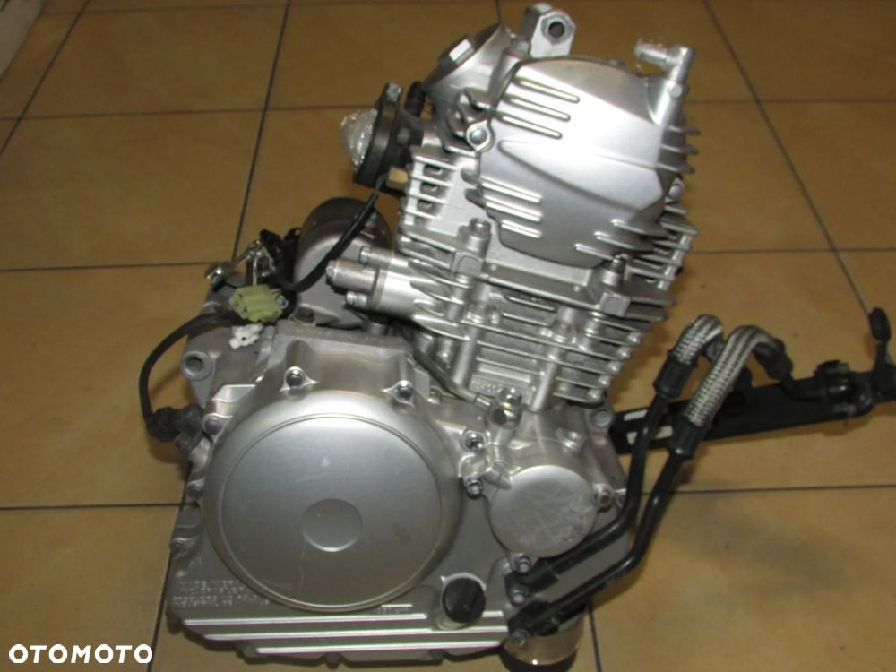 Yamaha YBR250 YBR 250 silnik engine - 3