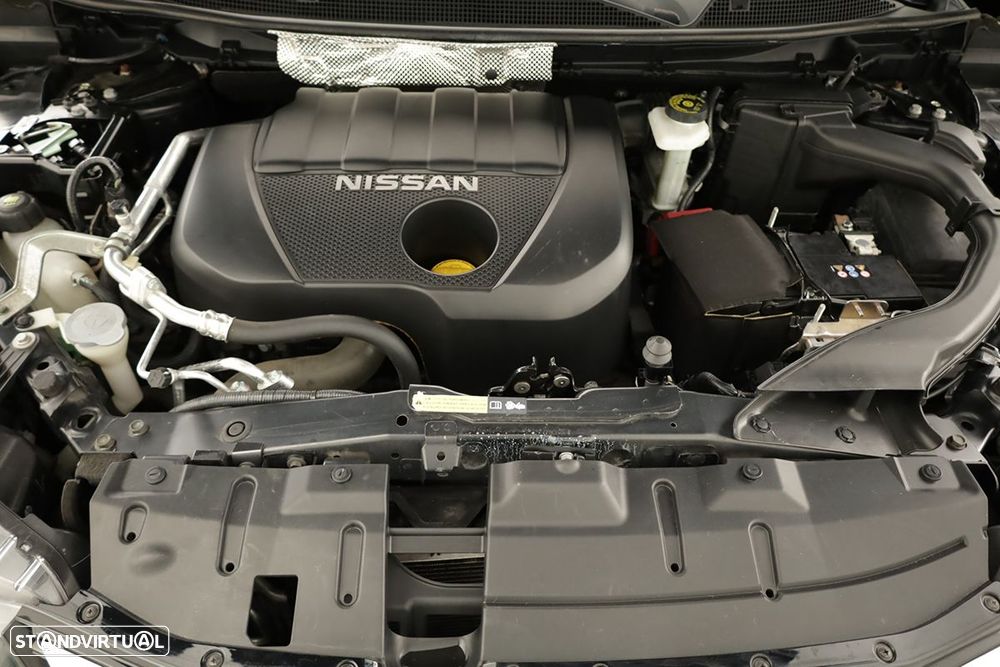 Nissan Qashqai 1.5 dCi N-Connecta 18 - 23