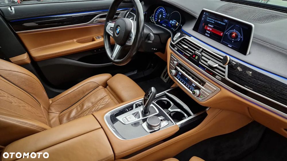 BMW Seria 7 730d xDrive - 21