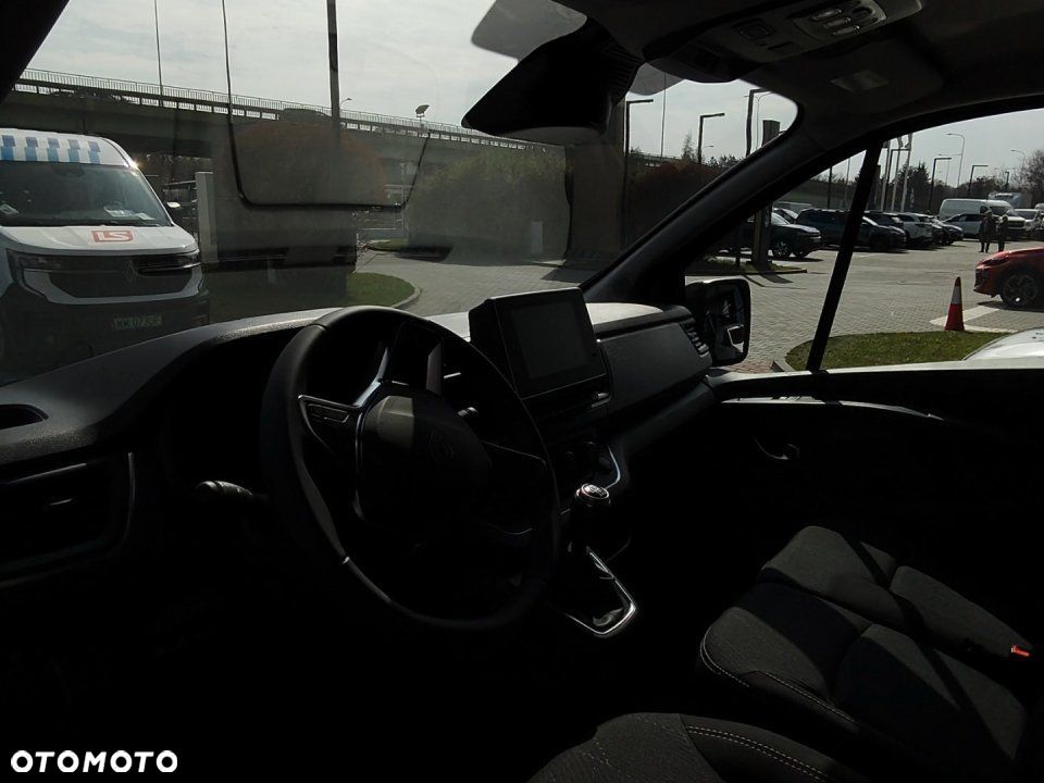 Renault Trafic - 2